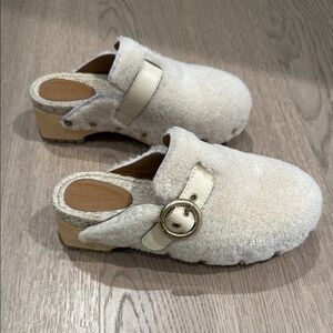Cream Shearling Clogs with Buckle
